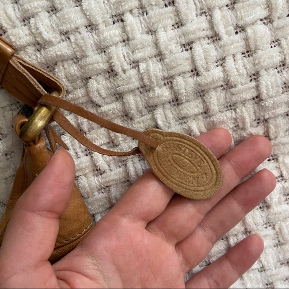 HP⭐️ Y2K Tan Leather Steve Madden Baguette Purse - Picture 3 of 8